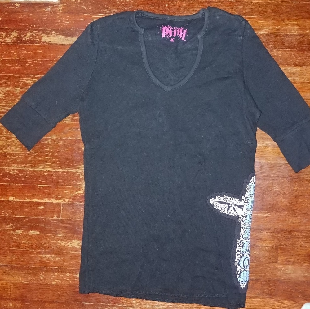 NWOT 3/4 sleeve - thick ribbed black v neck